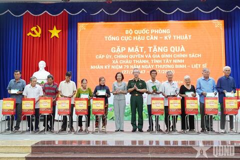 Tổng cục Hậu cần - Kỹ thuật tổ chức nhiều hoạt động tri ân người có công tại Tây Ninh