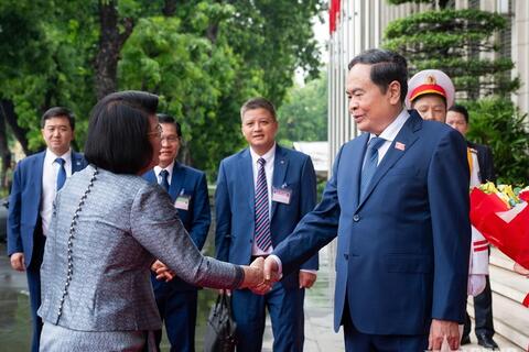 Chủ tịch Quốc hội Trần Thanh Mẫn chủ trì Lễ đón và hội đàm với Chủ tịch Quốc hội Campuchia