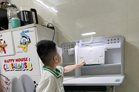 Mùa tựu trường, giỏ hàng trực tuyến thêm đa dạng sản phẩm kích cỡ lớn