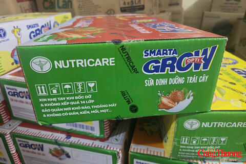 Cảnh báo từ thị trường sữa và nỗi lo của người tiêu dùng