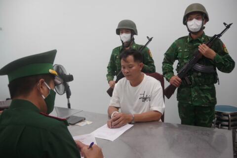 Nâng cao hiệu quả đấu tranh với hoạt động xuất, nhập cảnh trái phép