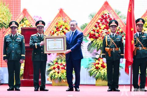 Tổng Bí thư, Chủ tịch nước Tô Lâm: Tập trung xây dựng LLVT Quân khu 2 cách mạng, chính quy, tinh nhuệ, hiện đại