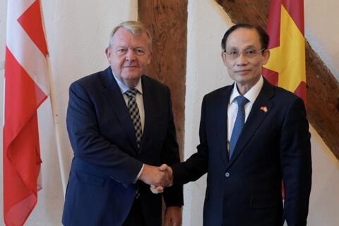Bộ trưởng Ngoại giao Lê Hoài Trung gặp Bộ trưởng Ngoại giao Đan Mạch Lars Løkke Rasmussen
