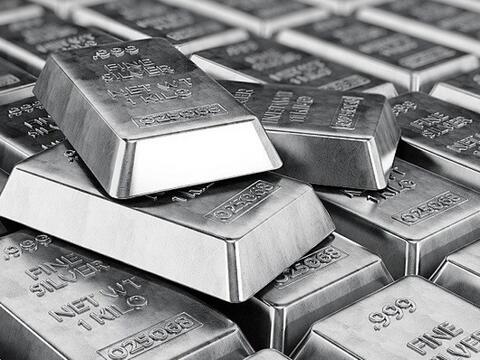 Giá bạc hôm nay 5/1/2025: Bạc giảm nhẹ phiên cuối tuần