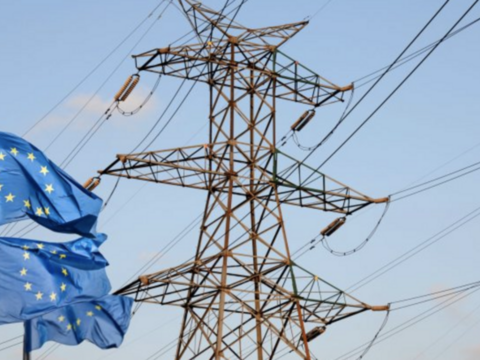 Hàng trăm doanh nghiệp đề xuất EU hạ giá năng lượng