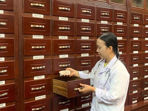 Kết hợp y học cổ truyền và hiện đại cho 16 bệnh phổ biến