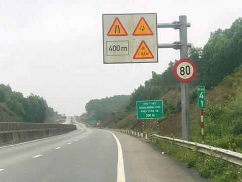 Điều chỉnh tốc độ khai thác cao tốc Cam Lộ - La Sơn tối đa 80km/giờ