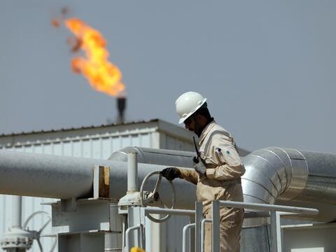 Xung đột tại Trung Đông: Giá dầu vọt lên mức cao nhất trong gần 4 năm