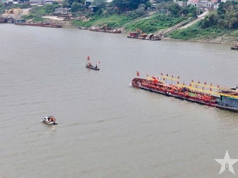 Hà Nội: Cảnh sát đường thủy bảo đảm giao thông phục vụ các lễ hội trên sông Hồng