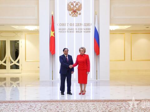 Thủ tướng Phạm Minh Chính hội kiến Chủ tịch Hội đồng Liên bang Nga Valentina Matviyenko