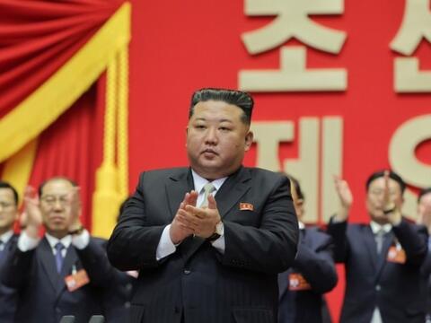 Điện mừng các lãnh đạo cấp cao của Triều Tiên