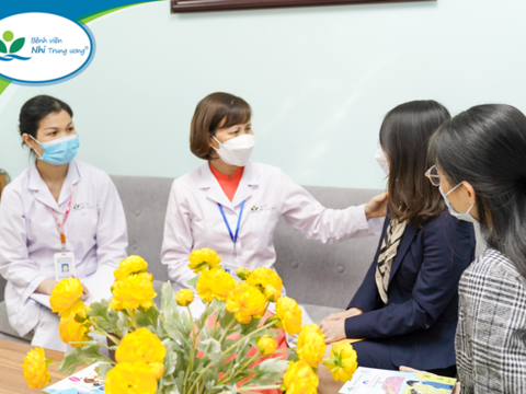 Giúp trẻ vượt qua những sang chấn tâm lý