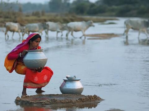 Bất bình đẳng giới làm trầm trọng thêm khủng hoảng nước toàn cầu