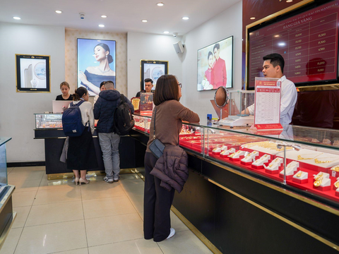 Giá vàng hôm nay (28/3): ‘Quay đầu’ sau nhịp giảm nhẹ