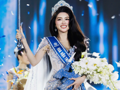 Người đẹp Phan Phương Oanh đăng quang Miss World Vietnam 2025
