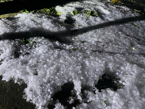 Chủ động ứng phó với dông, lốc, sét, mưa đá trong thời kỳ chuyển mùa