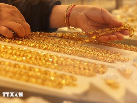 Giá vàng hôm nay (sáng 3-4): Đảo chiều tăng