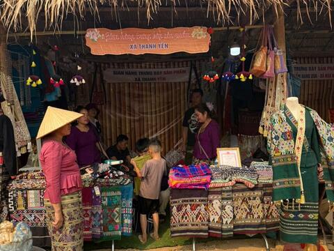 Điện Biên: Khai mạc Lễ hội Tết té nước và Ngày hội Văn hóa, thể thao các dân tộc lần thứ I tại xã Núa Ngam