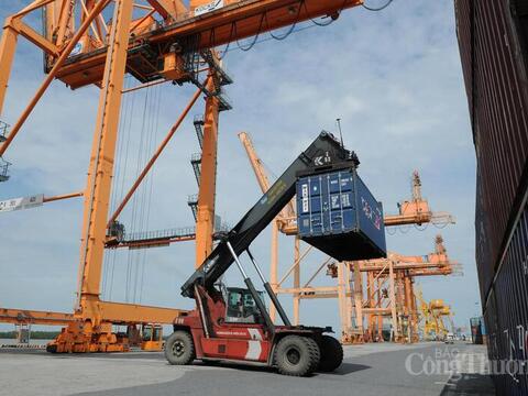 Xuất nhập khẩu hàng hóa quý I năm 2026 tăng 23%, chạm mốc 250 tỷ USD