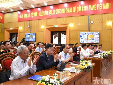 Phát huy vai trò của lực lượng báo chí, xuất bản, văn nghệ sĩ, trí thức trong thực hiện Nghị quyết Đại hội XIV của Đảng