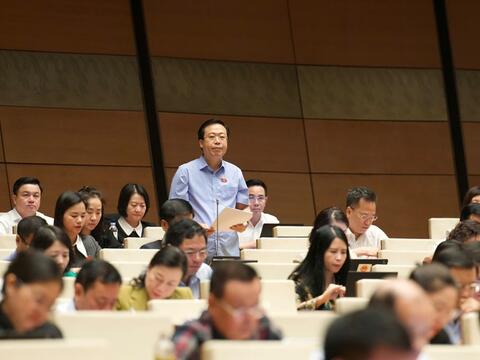 Kỳ họp thứ nhất, Quốc hội khóa XVI: Cần quy định rõ phạm vi giao dịch phải công chứng