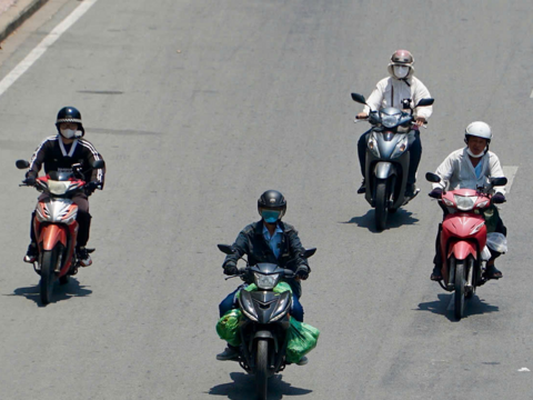 Thời tiết ngày 12/4: Nắng nóng bao trùm cả nước, có nơi hơn 40 độ C