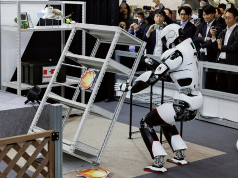 Thiếu hụt lao động thúc đẩy cuộc cách mạng robot ở Nhật Bản