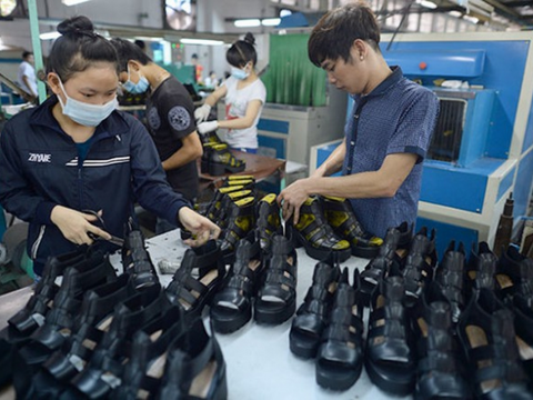 Biến động Trung Đông: Lối ra dài hạn nào cho da giày Việt?