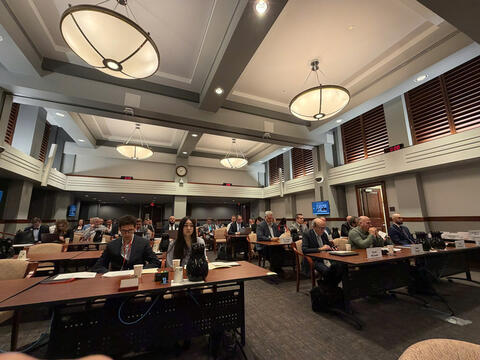 Thương vụ Hoa Kỳ tham gia phiên điều trần vụ tự vệ đá thạch anh