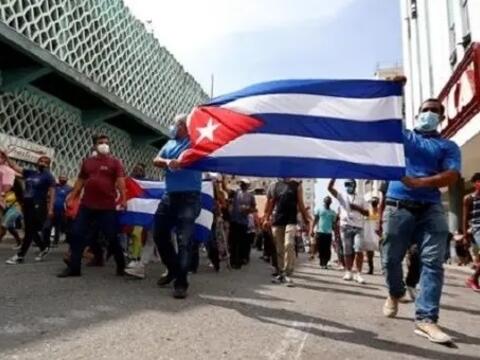 Nhiều quốc gia lên tiếng bảo vệ chủ quyền của Cuba