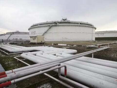 Ukraine khôi phục tuyến đường ống Druzhba chuyển dầu từ Nga sang châu Âu