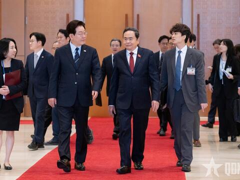 Chủ tịch Quốc hội Trần Thanh Mẫn hội kiến Tổng thống Hàn Quốc Lee Jae Myung