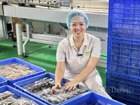Baki Food ra mắt bánh bông lan mochi trứng chảy mùa hè 2026