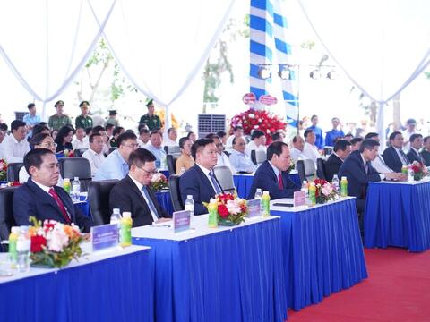Nghệ An: Khởi công dự án nhiệt điện LNG Quỳnh Lập gần 60.000 tỷ đồng