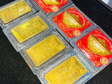 Giá vàng hôm nay (27/5): Tiếp đà giảm nhẹ