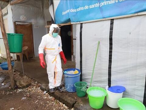 Quốc tế khẩn cấp tăng viện trợ giúp Cộng hòa Dân chủ Congo chống Ebola