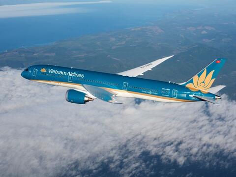 Vietnam Airlines năm thứ ba liên tiếp góp mặt trong Top 100 doanh nghiệp lớn nhất Đông Nam Á