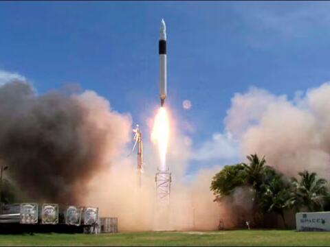 Năm 2008 - năm bước ngoặt đưa SpaceX trở thành gã khổng lồ