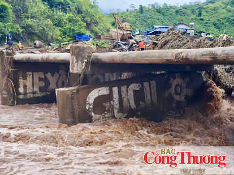 Lai Châu: Mưa lớn gây sạt lở nghiêm trọng, giao thông chia cắt
