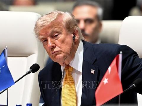 Tổng thống Donald Trump tuyên bố muốn Mỹ ở lại NATO