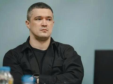 Bộ trưởng Quốc phòng Ukraine từ chức