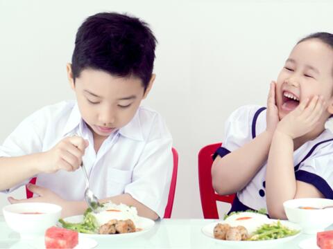 Minh bạch bữa ăn học đường