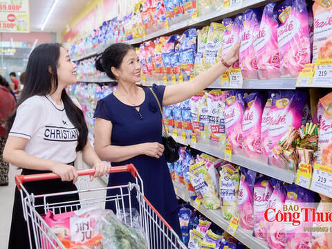 ‘Đánh thức’ sức mua, phát huy sức mạnh thị trường nội địa