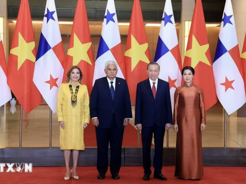 Tổng thống Panama và Phu nhân kết thúc tốt đẹp chuyến thăm chính thức Việt Nam