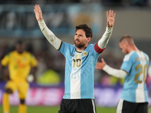 Tin thể thao (9-10): Tương lai của Messi gây chú ý, Đình Bắc khiến cổ động viên lo âu