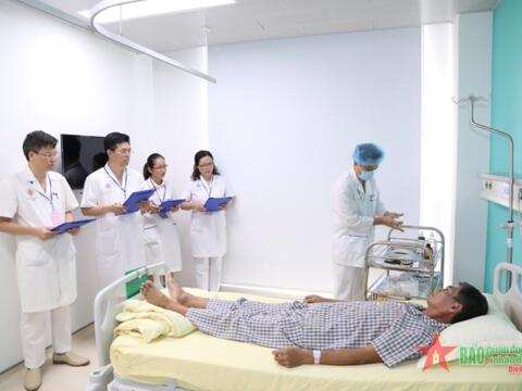 Cảm ơn tấm lòng người thầy thuốc quân y