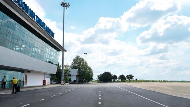 Tạm dừng hoạt động 5 sân bay tại miền Trung để ứng phó với bão số 13