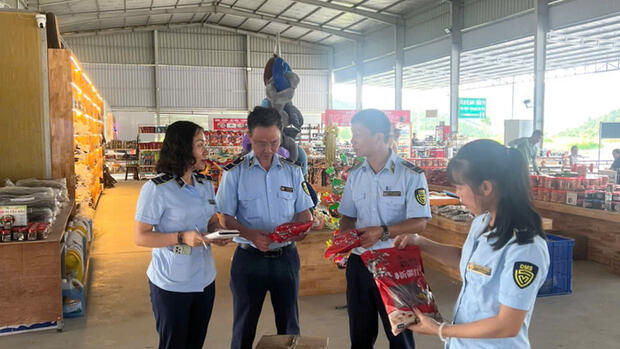 Lào Cai triển khai cao điểm chống buôn lậu, kiểm soát thị trường