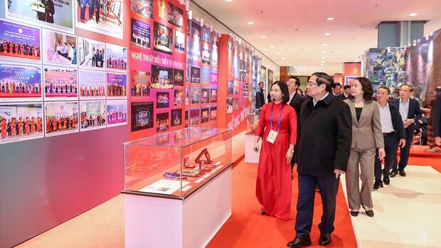 Thủ tướng kiểm tra công tác chuẩn bị Đại hội Thi đua yêu nước