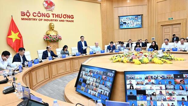 Điều hành xuất khẩu linh hoạt, giao 'KPI thị trường' cho các thương vụ